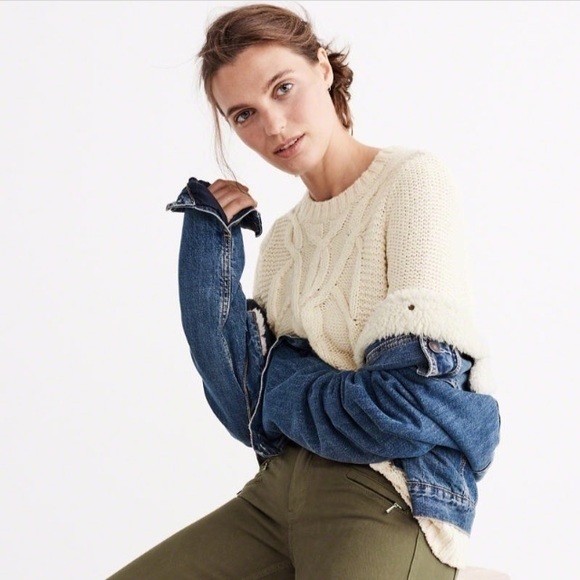 NWT Abercrombie & Fitch Off White Cable Sweater - Picture 4 of 7